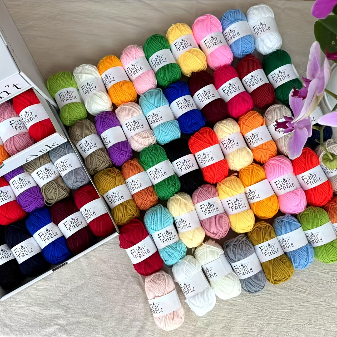 Fibertable Milk Yarn Crochet Kit With 4 Strands Hooks