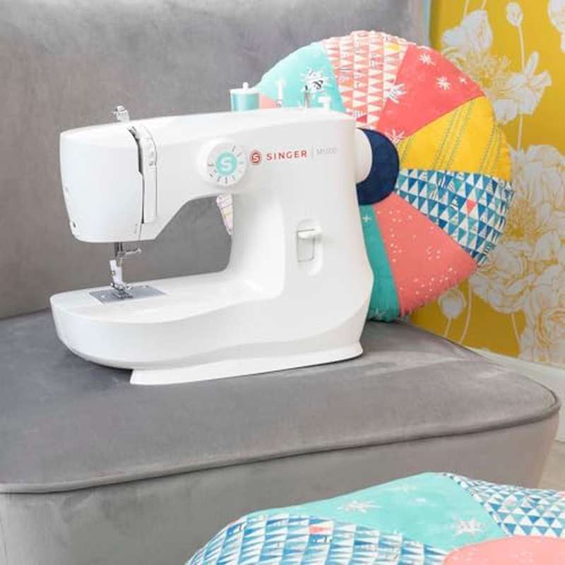 Singer M1500 Heavy Duty Portable Sewing Machine With Kit